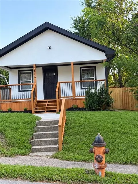5413 E 29 St, Kansas City, MO 64128