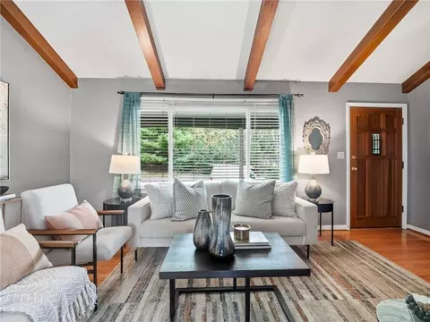 8133 W 93rd St, Overland Park, KS 66212