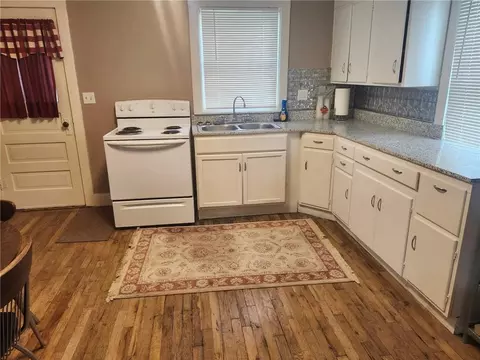 Kitchen - 206 Pine St, Ridgeway, MO 64481 photo 2 of 3