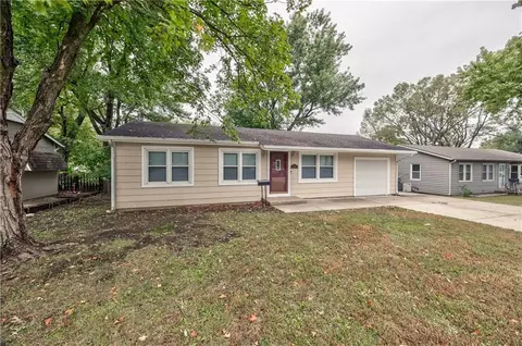737 N Woodland St, Olathe, KS 66061