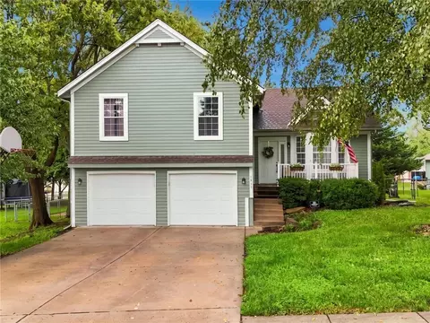 1711 Sunset Dr, Kearney, MO 64060