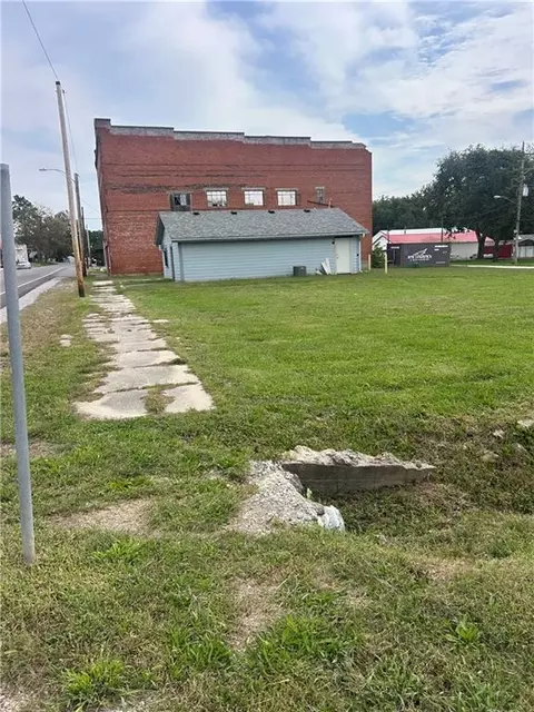 413 Frank St, Edgerton, MO 64444 photo 3