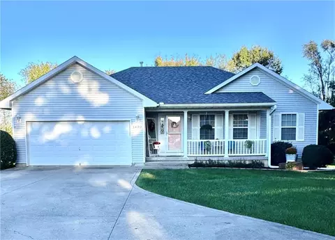 1402 Sam Den Cir, Cameron, MO 64429