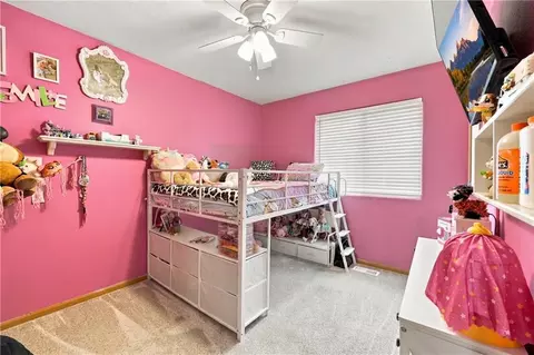 Bedroom - 1010 E 16th St, Kearney, MO 64060 photo 4 of 4
