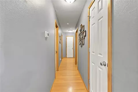 Entry Way - 1010 E 16th St, Kearney, MO 64060 photo 1 of 2