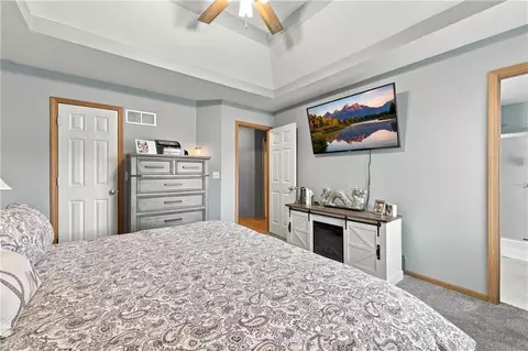 Bedroom - 1010 E 16th St, Kearney, MO 64060 photo 2 of 4