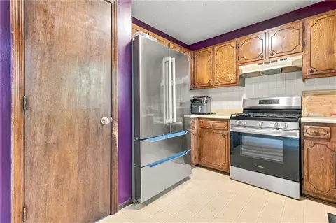 Kitchen - 103 Fairview Ave, Warrensburg, MO 64093 photo 4 of 4