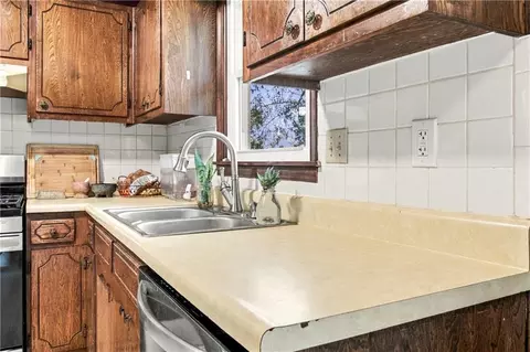 Kitchen - 103 Fairview Ave, Warrensburg, MO 64093 photo 3 of 4