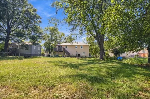Exterior - 103 Fairview Ave, Warrensburg, MO 64093 photo 9 of 9