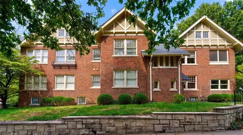 3538 Cherry St, Kansas City, MO 64109