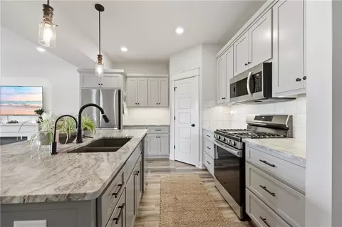 Kitchen - 23510 E 11th Ter, Independence, MO 64056 photo 1 of 2