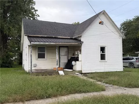 1558 Bryan St, Chillicothe, MO 64601