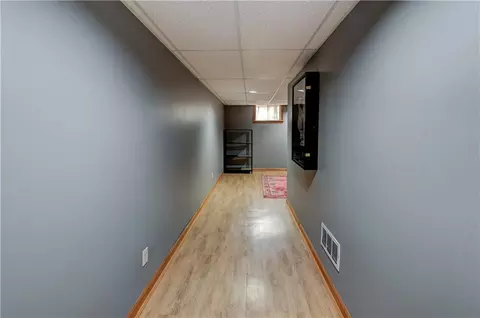 Entry Way - 1823 NE Mckee Ln, Lees Summit, MO 64086 photo 3 of 3