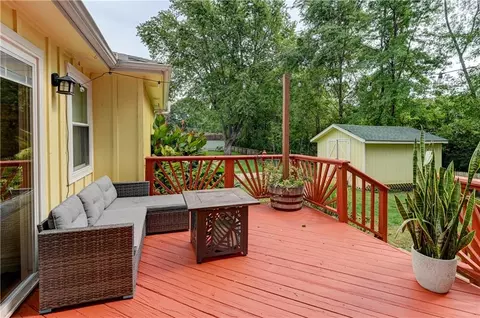 Exterior - 1823 NE Mckee Ln, Lees Summit, MO 64086 photo 5 of 9