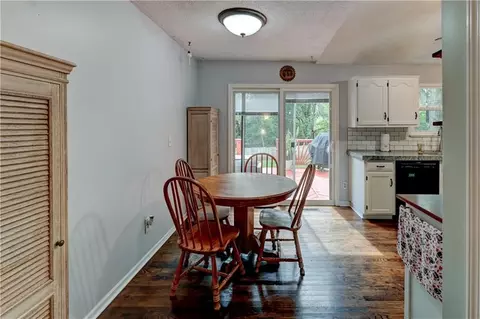 Dining - 1823 NE Mckee Ln, Lees Summit, MO 64086 photo 2 of 2