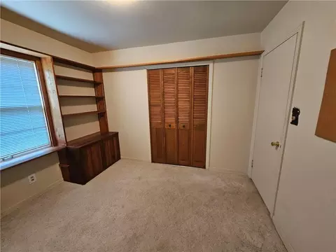 Bedroom - 10416 E 28th Ter, Independence, MO 64052 photo 6 of 6