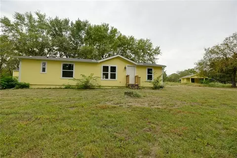 321 NW 1551st Rd, Holden, MO 64040
