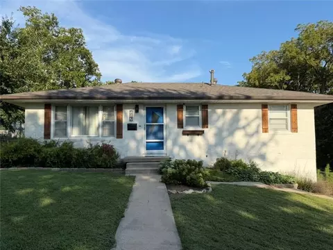 117 Waller St, Excelsior Springs, MO 64024