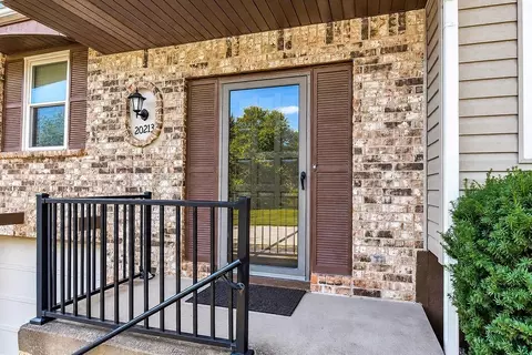 Exterior - 20213 E 16th St, Independence, MO 64056 photo 2 of 6