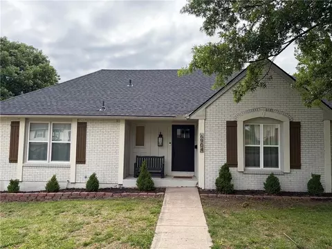 6904 Dawn Ln, Kansas City, MO 64151