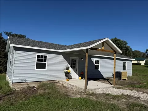 401 Walnut St, Pattonsburg, MO 64670