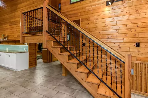 Entry Way - 22151 Hand Rd, Atchison, KS 66002 photo 1 of 1