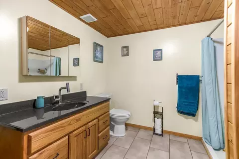 Bath - 22151 Hand Rd, Atchison, KS 66002 photo 1 of 2