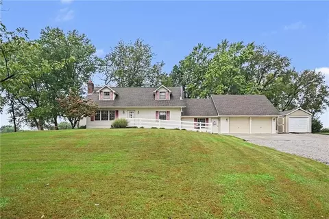 19308 Snow Rd, Holt, MO 64048