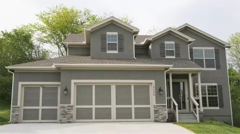 5554 Thousand Oaks Dr, Parkville, MO 64152