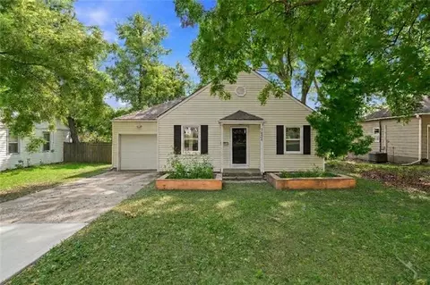 7533 Marty St, Overland Park, KS 66204