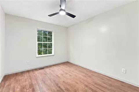 Bedroom - 718 Shiloh Dr, Raymore, MO 64083 photo 6 of 8