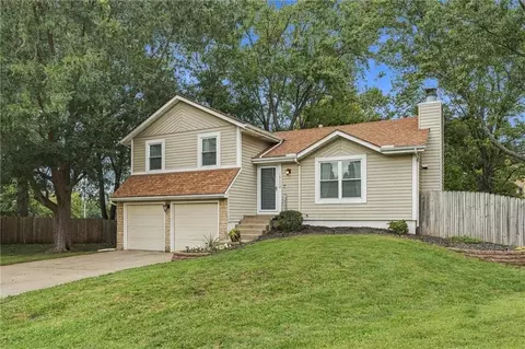 15012 W 149th St, Olathe, KS 66062