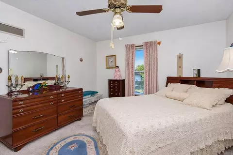 Bedroom - 212 L St, Lake Lotawana, MO 64086 photo 5 of 7