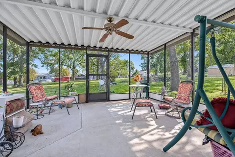Exterior - 212 L St, Lake Lotawana, MO 64086 photo 4 of 7