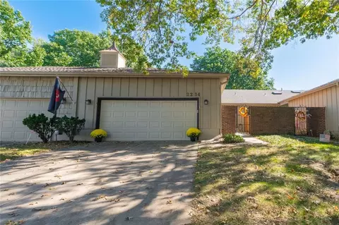 2214 Condolea Ter, Leawood, KS 66209