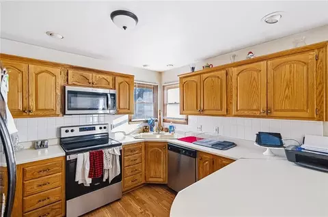 Kitchen - 1402 N 15th St, Atchison, KS 66002 photo 2 of 6
