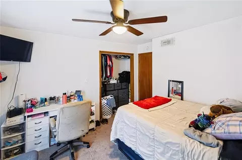 Bedroom - 1402 N 15th St, Atchison, KS 66002 photo 6 of 14