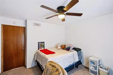 Bedroom - 1402 N 15th St, Atchison, KS 66002 photo 5 of 14