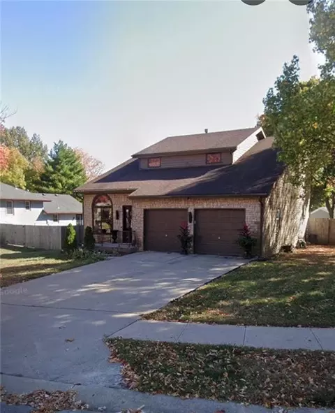 205 NW 101st St, Kansas City, MO 64155