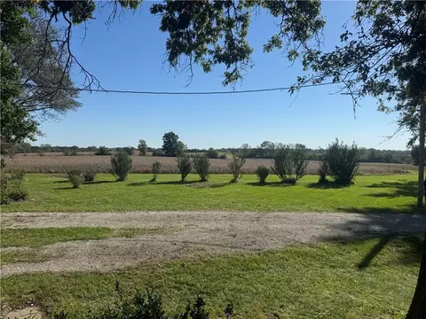 Exterior - 14361 Zane Ave, Kidder, MO 64649 photo 8 of 9