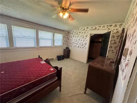 Bedroom - 14361 Zane Ave, Kidder, MO 64649 photo 5 of 5