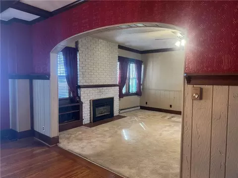 Living - 14361 Zane Ave, Kidder, MO 64649 photo 4 of 9