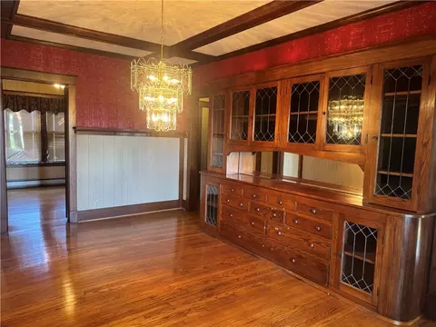 Living - 14361 Zane Ave, Kidder, MO 64649 photo 3 of 9