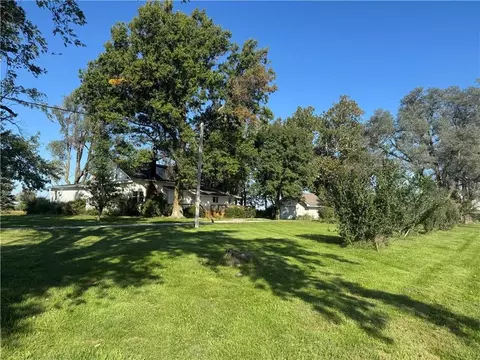 Exterior - 14361 Zane Ave, Kidder, MO 64649 photo 3 of 9