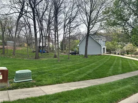 3504 NW 62nd Ter, Kansas City, MO 64151