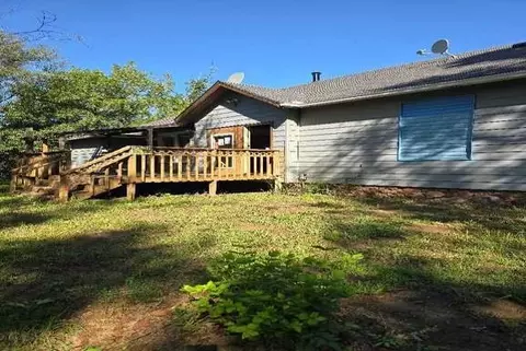 26669 New Lawrence Dr, Leavenworth, KS 66048