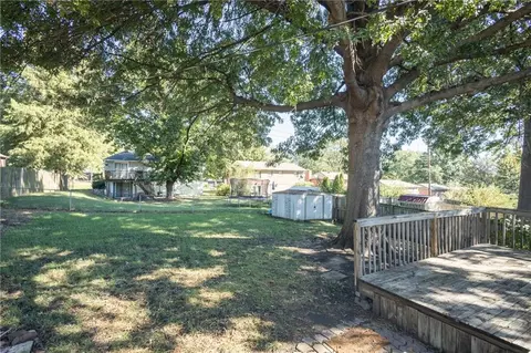 Exterior - 16904 E 35th Ter, Independence, MO 64055 photo 6 of 6