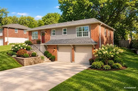 Exterior - 16904 E 35th Ter, Independence, MO 64055 photo 2 of 6