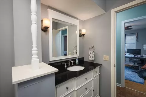 Bath - 16904 E 35th Ter, Independence, MO 64055 photo 1 of 3