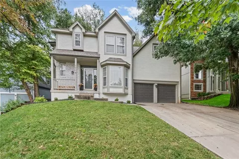 1714 NW 57th Ct, Kansas City, MO 64151